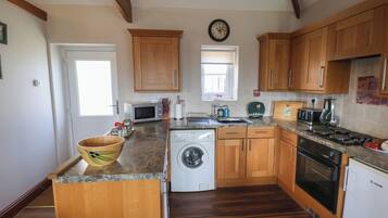 Casa de campo | Cozinha privada | Geladeira, lava-louças, cadeirão de bebê