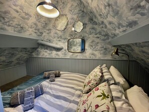 Cottage | 1 bedroom, individually decorated, individually furnished, free WiFi