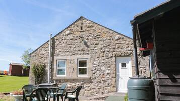 Cottage | Outdoor dining