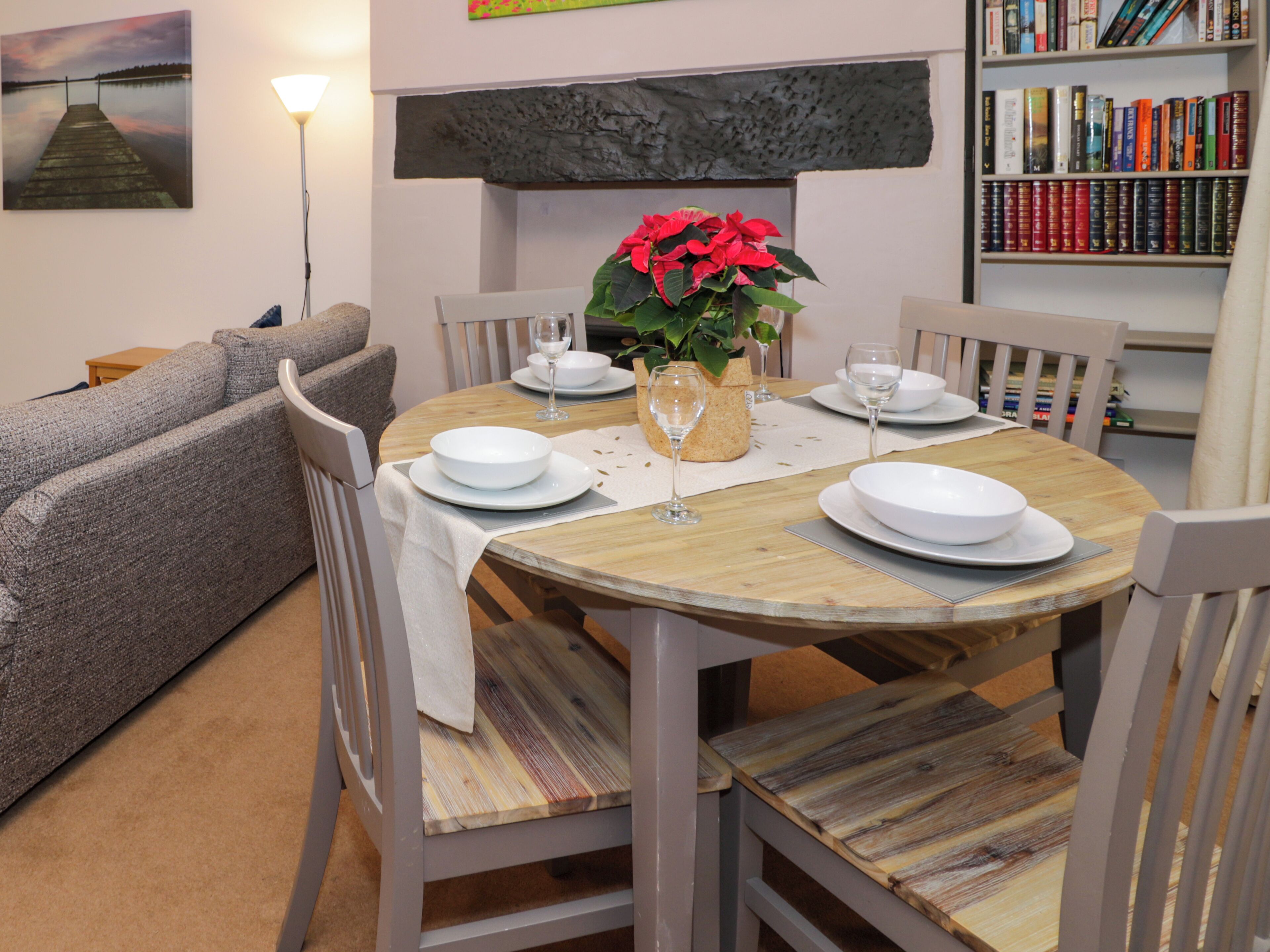 Cottage | Dining