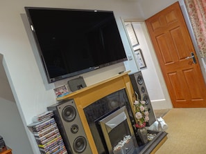 Cottage | Interior