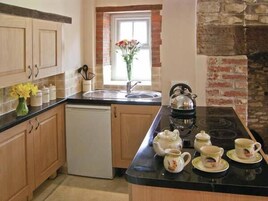 Cottage | 1 bedroom, WiFi (free), individually decorated, individually furnished