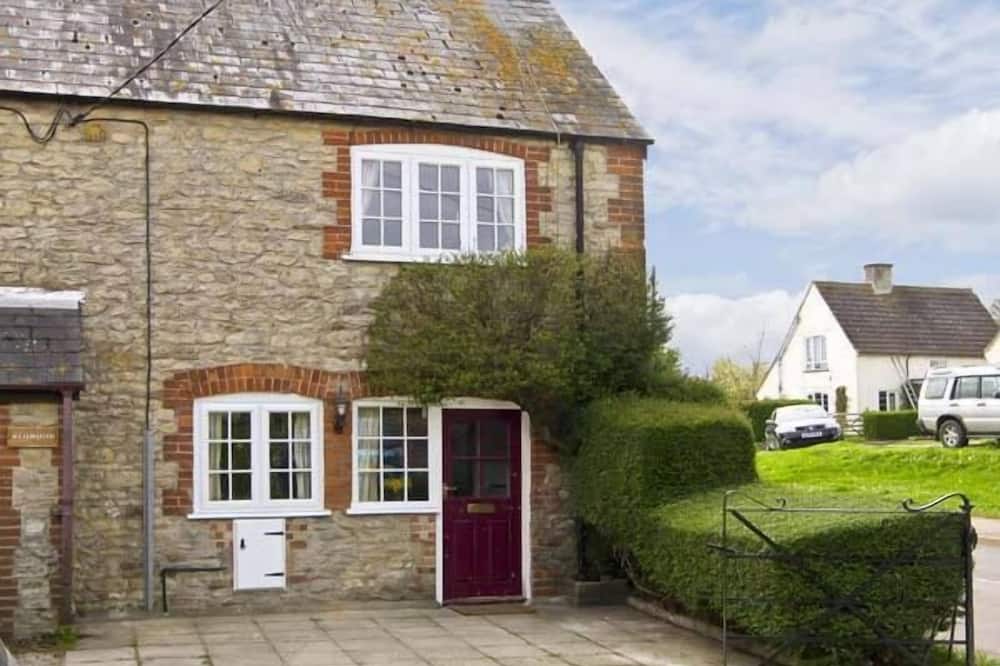 Candy Cottage - Castleton