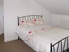 1 habitación, decoración personalizada y muebles diferentes