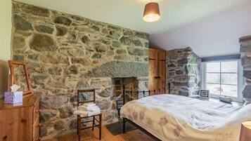 Casa de campo | 2 dormitorios, decoración individual, mobiliario individual