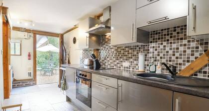 The Studio, Horseshoe Cottage