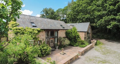 The Lodge Farm Barn