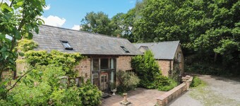 The Lodge Farm Barn
