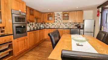 Cottage | Interior