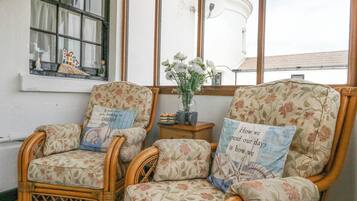 Cottage | Property grounds