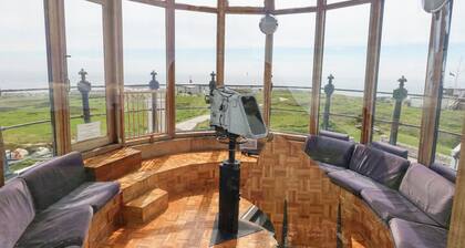 Old Higher Lighthouse Stopes Cottage