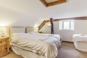 2 bedrooms, individually decorated, individually furnished, free WiFi - The Rumblings 3 (Dronfield)