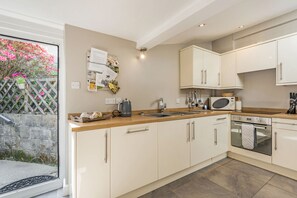Cottage | Interior
