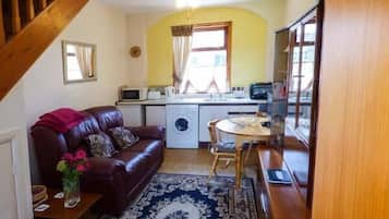 Cottage | Living room | TV