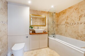 Cottage | Bathroom | Shower - Upstairs Downstairs Cottage (Scarborough)