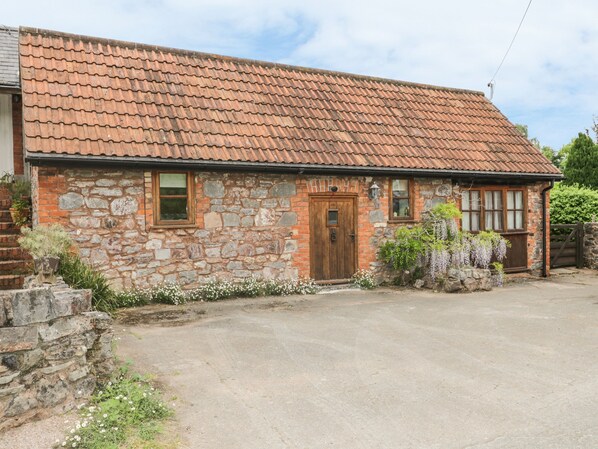 Exterior - High Park Barn (Cullompton)