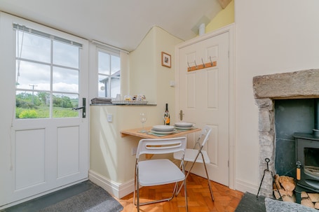 Cottage | Private kitchen | Cookware/dishes/utensils