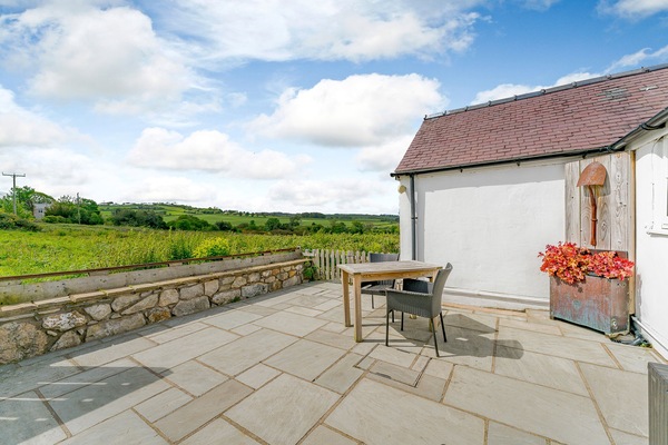 Cottage | Balcony