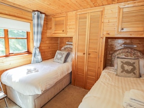 3 عدّة غرف نوم وبديكورات فريدة لكل غرفة وطراز فريد لكل وحدة