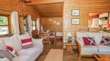 Cottage | Living room | TV