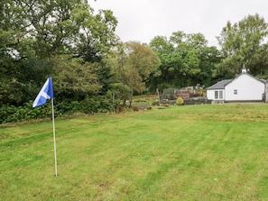 Cottage | Property grounds - Heatherbank (Helensburgh)