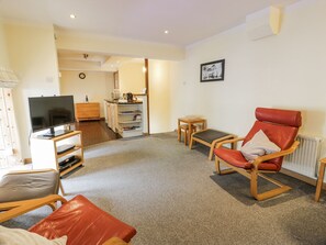 Cottage | Living area - The Old Brewery Store (Castle Douglas)