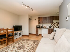 Cottage | Interior - Wisteria Chalet (Highbridge)