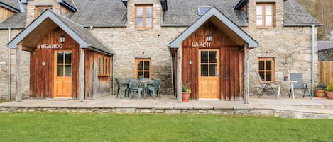 Cottage | Interior