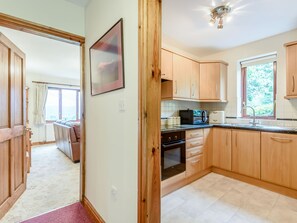 電冰箱、洗碗機、鍋具/餐盤/廚房用品