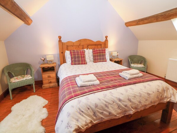 Cottage | 2 bedrooms, individually decorated, individually furnished - Horse Shoe Cottage (Stoke-on-Trent)