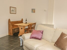 Cottage | Living room | TV, DVD player