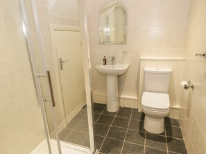 Interior - Cwt Blawd (Beaumaris)