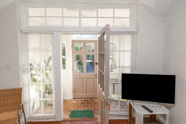 Cottage | Living room | TV, DVD player