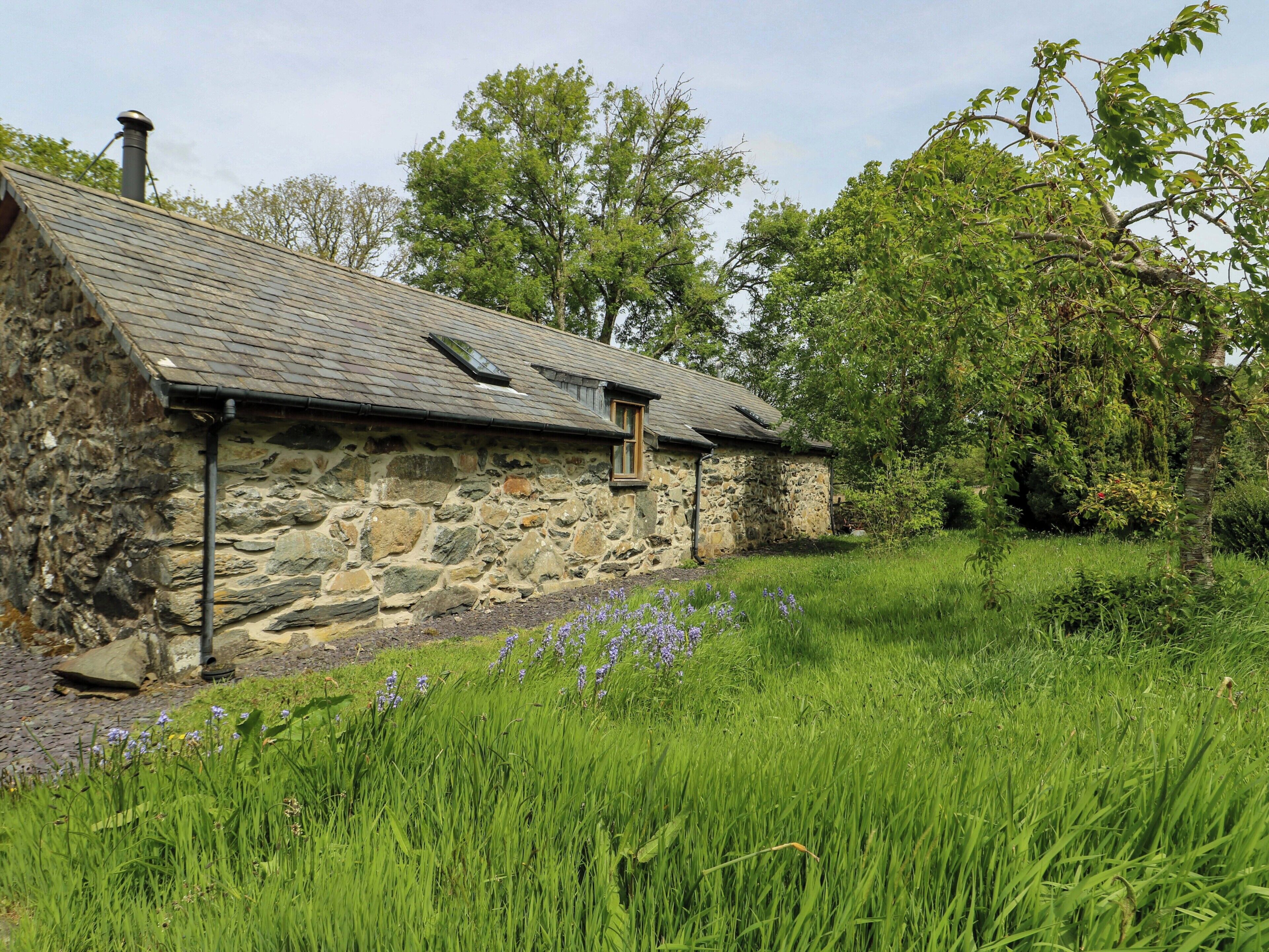 Cottage | Property grounds
