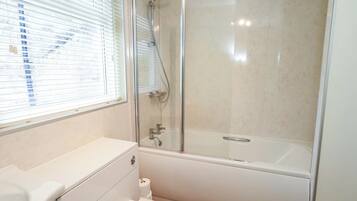 Cottage | Bathroom