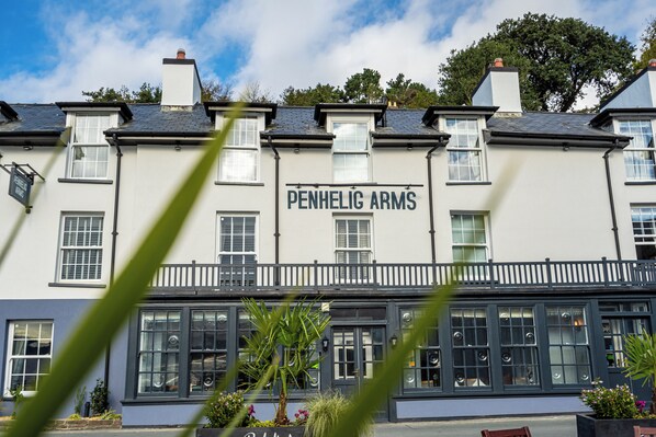 Front of property - Penhelig Arms (Aberdovey)