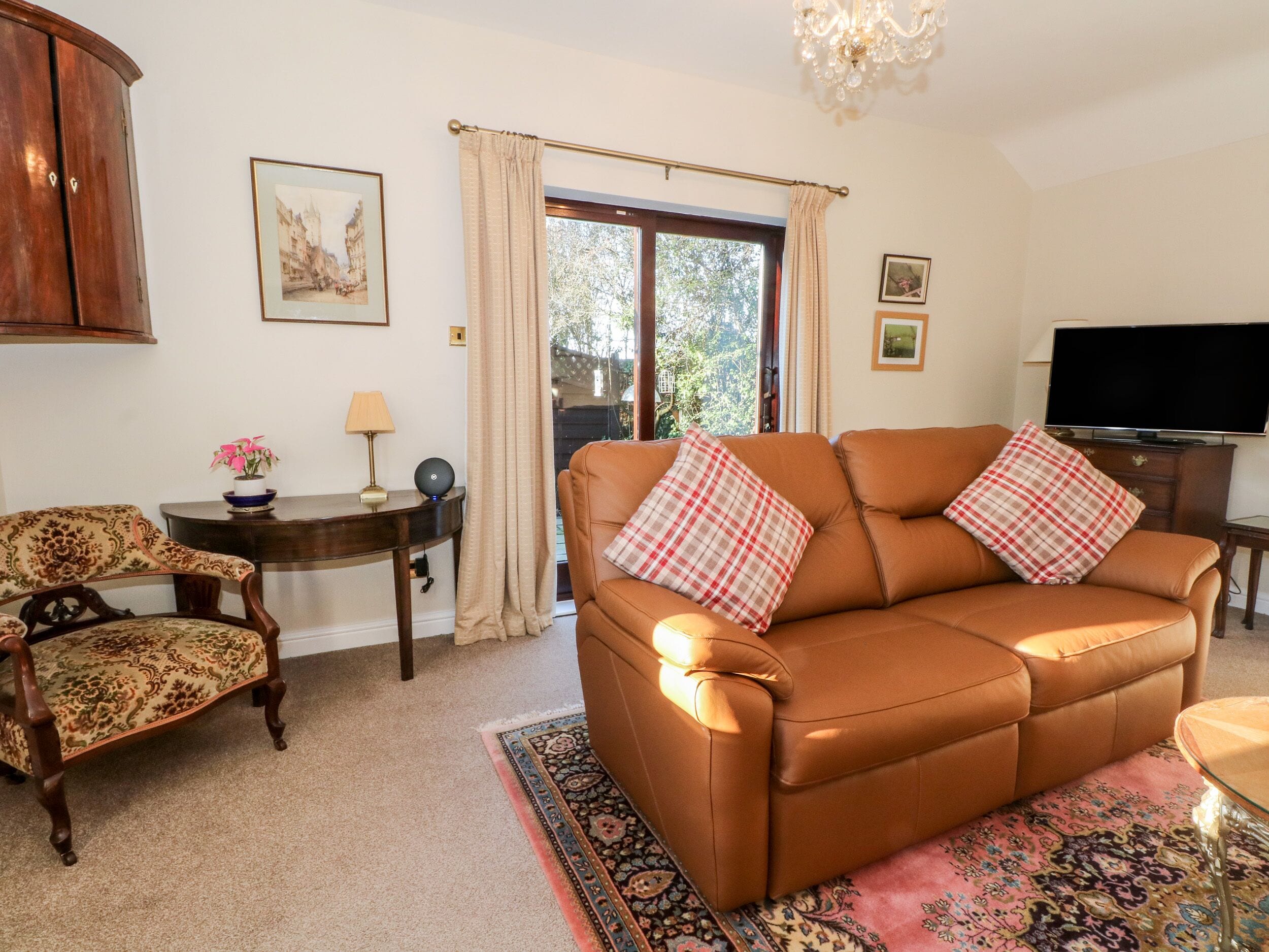Cottage | Living area | TV, DVD player