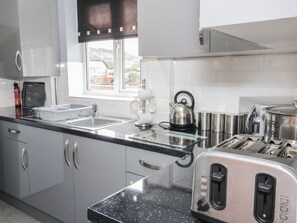 Cottage | Interior - Dunromin (Llandudno)