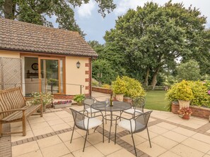 Cottage | Interior