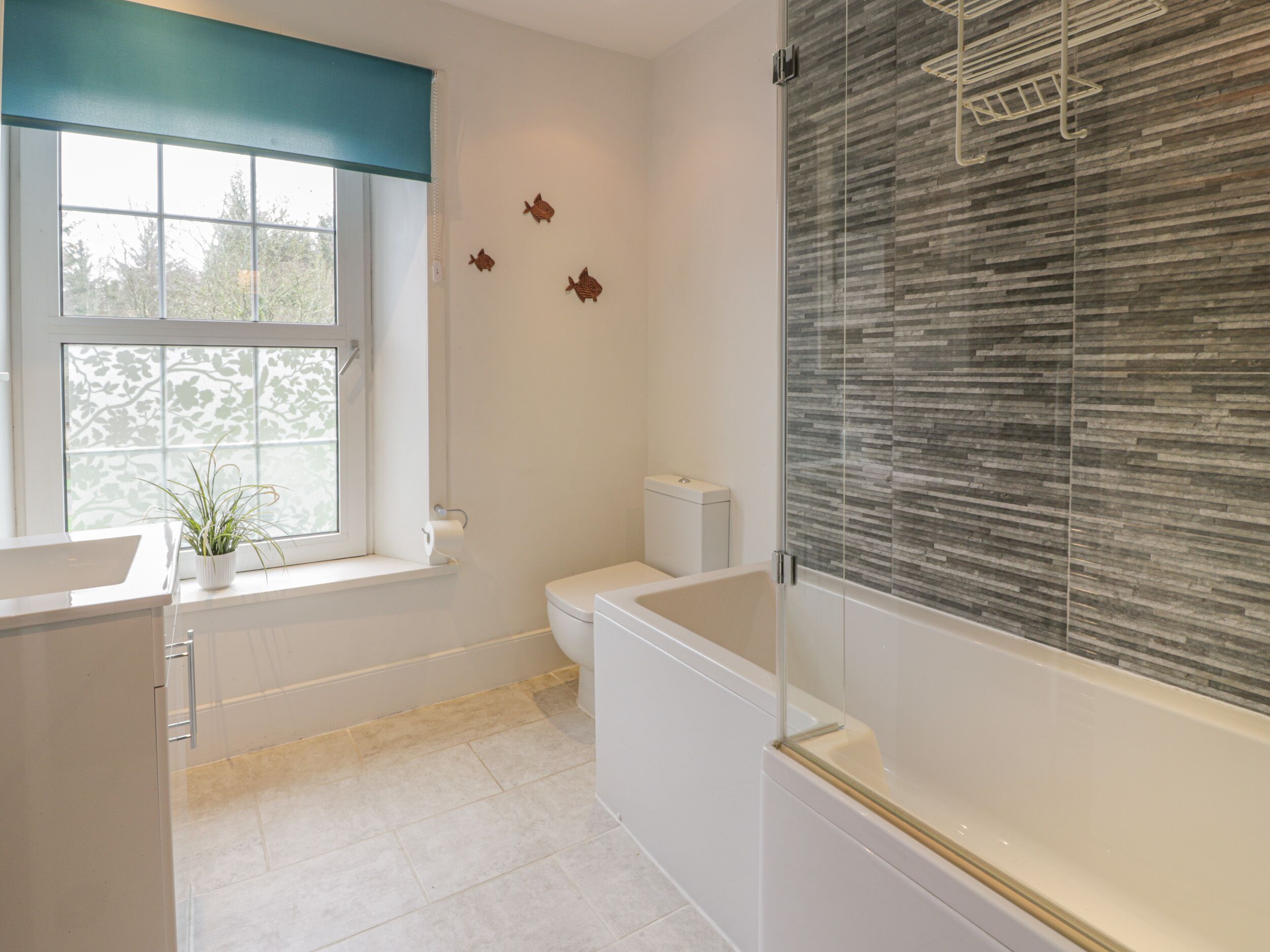 Småhus | Bad | Dusj og hårføner