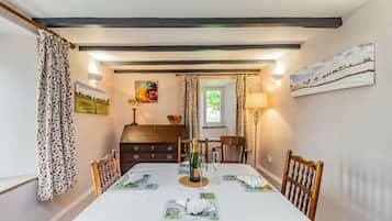 Cottage | Interior
