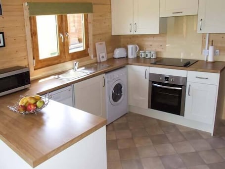 Cottage | Interior. Pennylands Willow Lodge