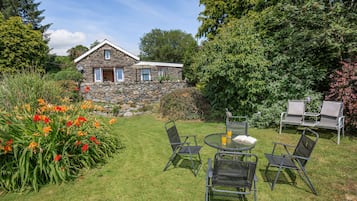 Cottage | Property grounds