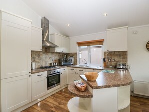 Ferienhaus | Eigene Küche | Geschirrspüler, Toaster, Kochgeschirr/Geschirr/Besteck