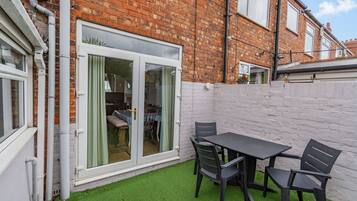 Cottage | Property grounds