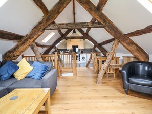 Småhus | Oppholdsområde | TV og DVD-spiller