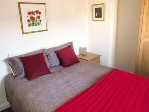 3 bedrooms, individually decorated, individually furnished, free WiFi