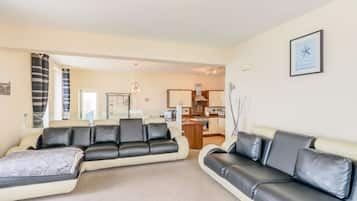 Cottage | Living room | TV, DVD player