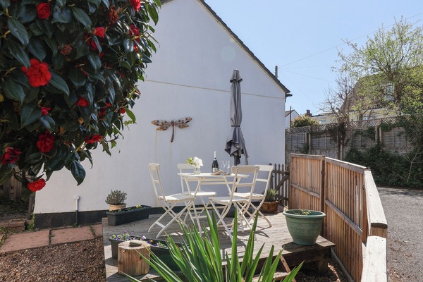 Cottage | Outdoor dining