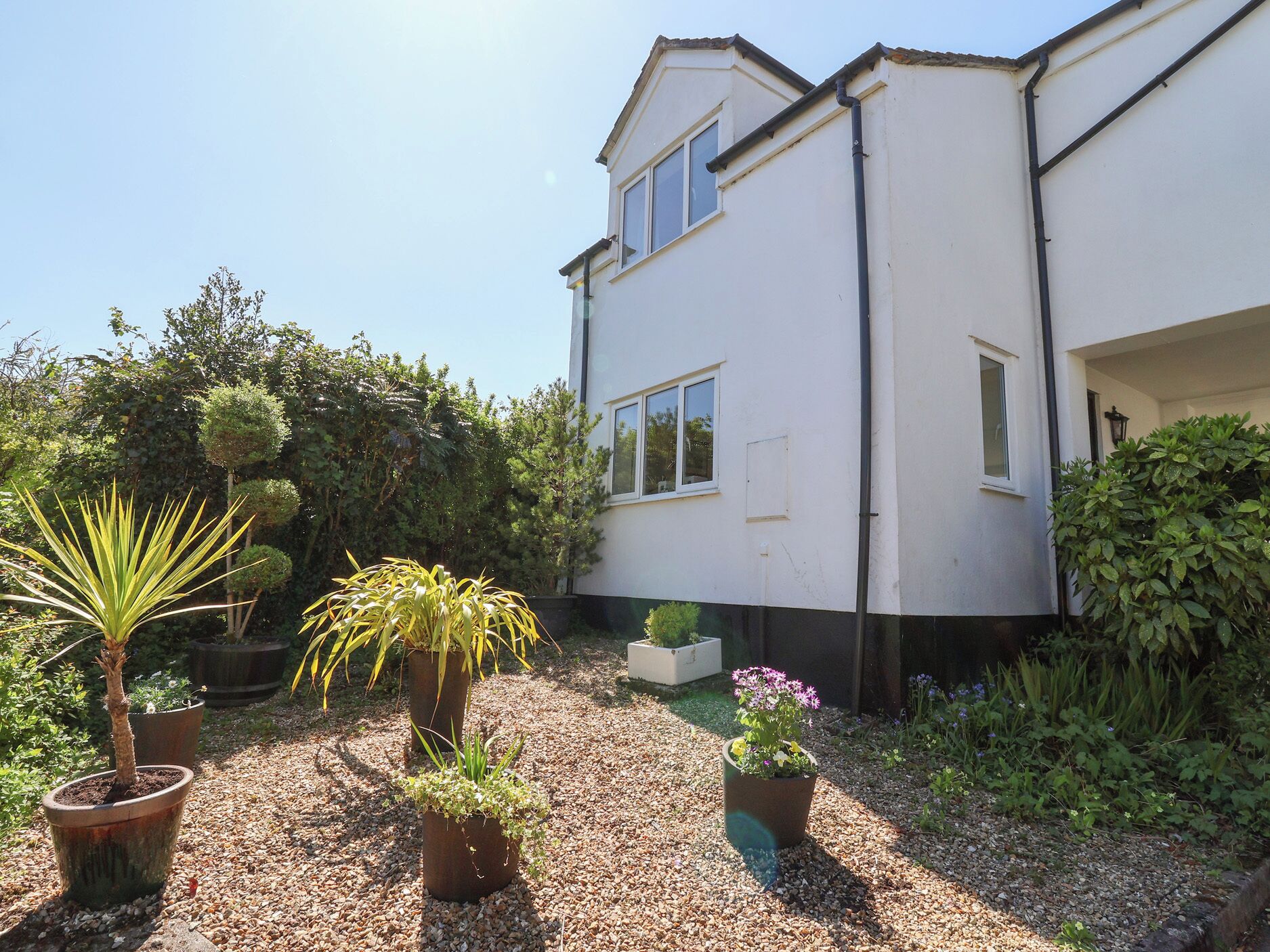 Cottage | Property grounds